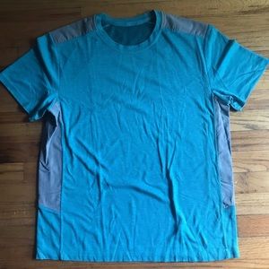 Men’s lululemon T-shirt NWOT size L